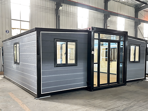 Expandable House